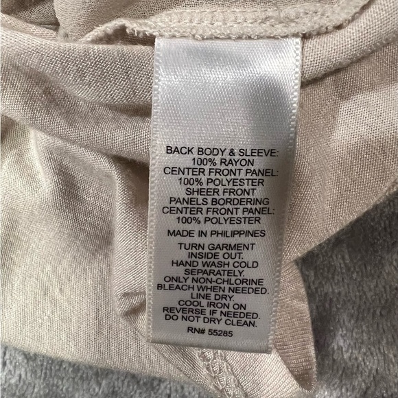 Express Size XS Metallic Shimmer Boxy Blouse - Picture 6 of 6